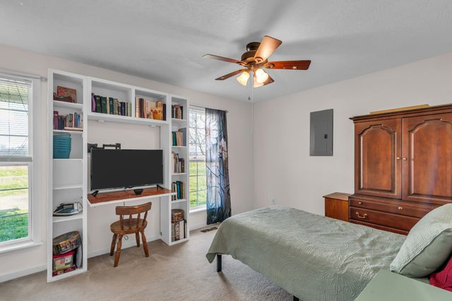 672 Old Snow Hill Rd, Dowelltown, TN 37059