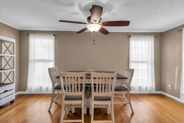 672 Old Snow Hill Rd, Dowelltown, TN 37059