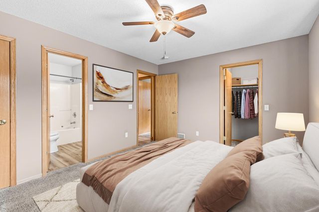 5445 141st Court N, Hugo, MN 55038