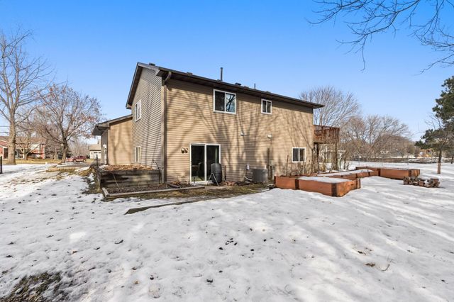 5445 141st Court N, Hugo, MN 55038