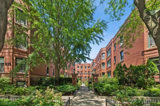 832 W Lakeside Place 3S, Chicago, IL 60640