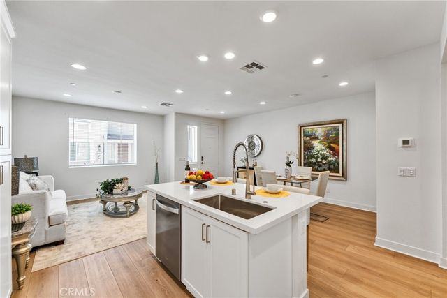 4230 S Hibiscus Paseo S 91, Ontario, CA 91761