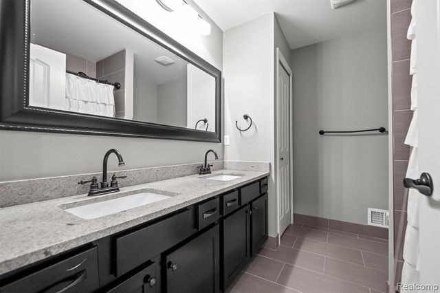 651 Davis Avenue, Birmingham, MI 48009