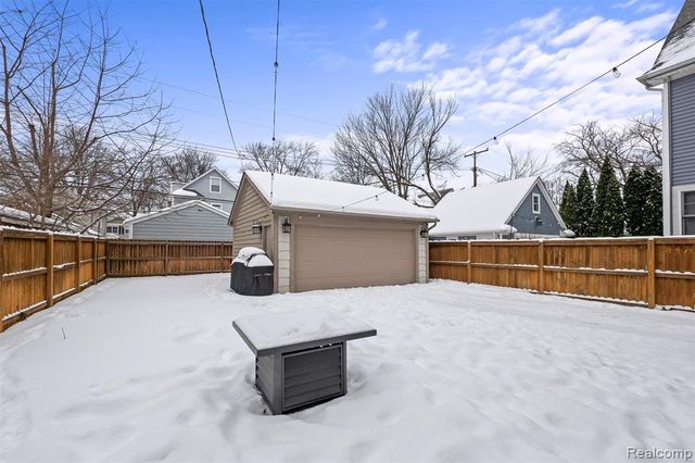 651 Davis Avenue, Birmingham, MI 48009