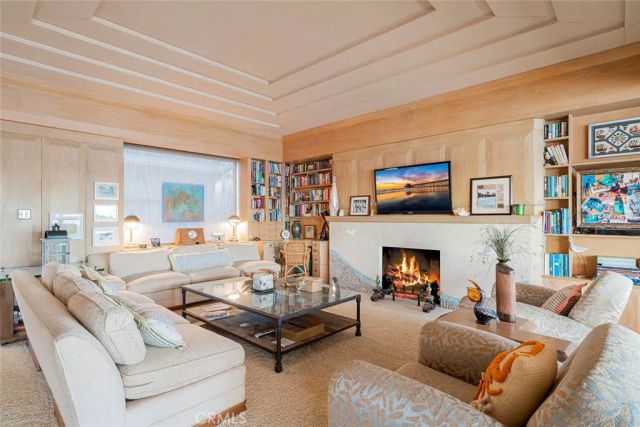 1402 S Bay Front, Newport Beach, CA 92662