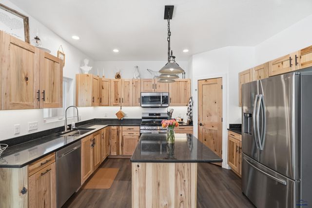 427 GOOSEBERRY RD, Spearfish, SD 57783