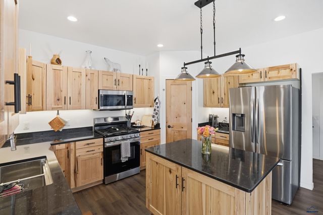 427 GOOSEBERRY RD, Spearfish, SD 57783