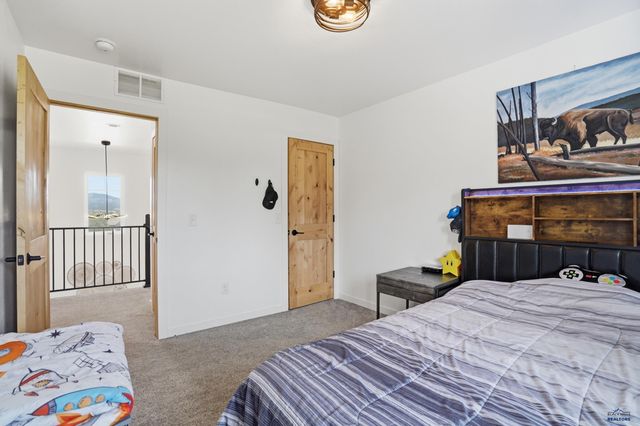 427 GOOSEBERRY RD, Spearfish, SD 57783