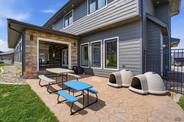 427 GOOSEBERRY RD, Spearfish, SD 57783
