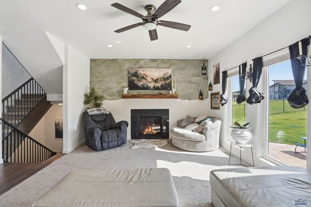 427 GOOSEBERRY RD, Spearfish, SD 57783