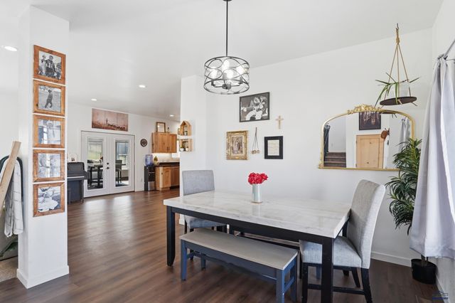 427 GOOSEBERRY RD, Spearfish, SD 57783