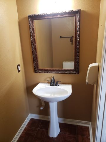7009 Oconnor Street, Arlington, TX 76002