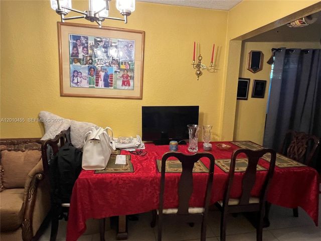 6800 NW 15th Street, Margate, FL 33063