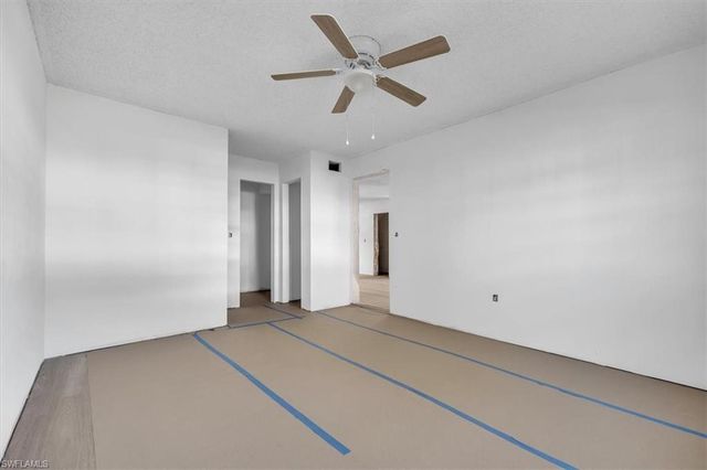 7043 New Post DR 1, North Fort Myers, FL 33917