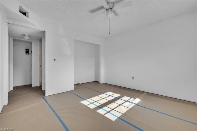 7043 New Post DR 1, North Fort Myers, FL 33917