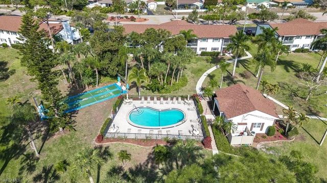 7043 New Post DR 1, North Fort Myers, FL 33917