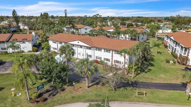 7043 New Post DR 1, North Fort Myers, FL 33917