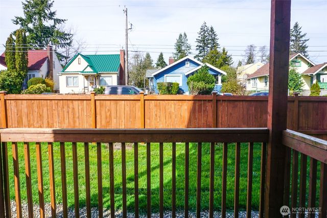 2001 11th Street, Bremerton, WA 98337