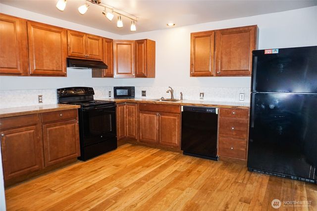 2001 11th Street, Bremerton, WA 98337