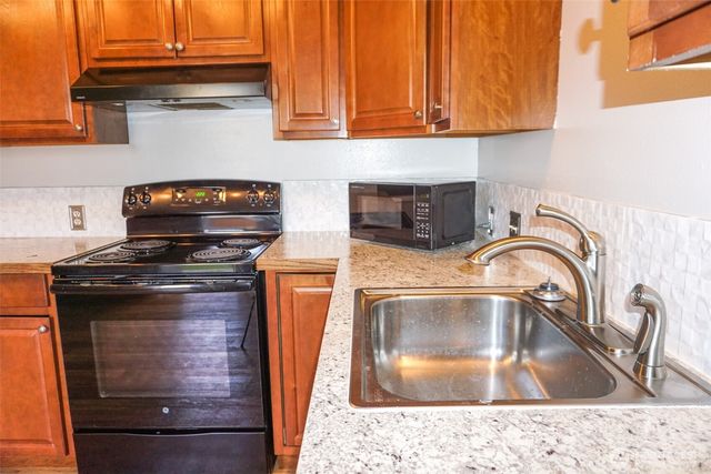 2001 11th Street, Bremerton, WA 98337