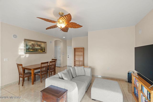 778 E Josephine Canyon Drive, Green Valley, AZ 85614