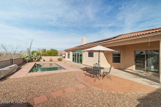 778 E Josephine Canyon Drive, Green Valley, AZ 85614