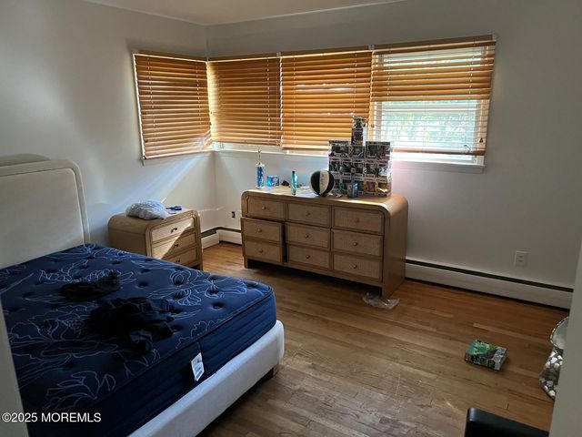 270 Jerome Avenue, Oakhurst, NJ 07755
