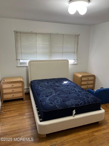 270 Jerome Avenue, Oakhurst, NJ 07755