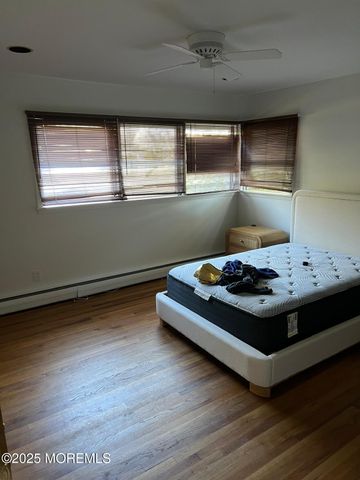 270 Jerome Avenue, Oakhurst, NJ 07755