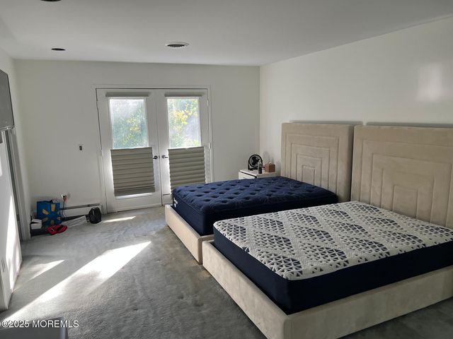 270 Jerome Avenue, Oakhurst, NJ 07755
