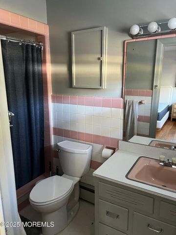 270 Jerome Avenue, Oakhurst, NJ 07755