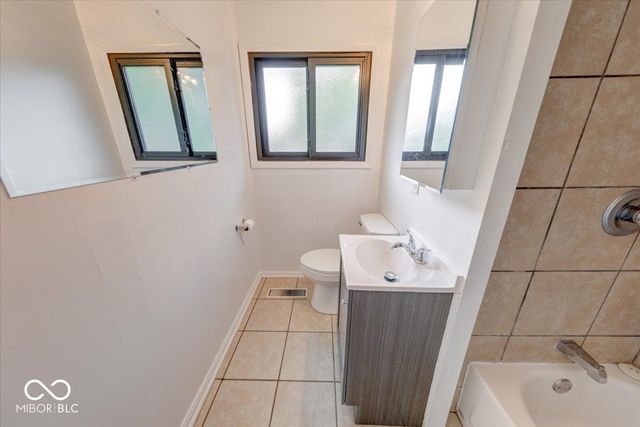 5 Zion Court, Indianapolis, IN 46222