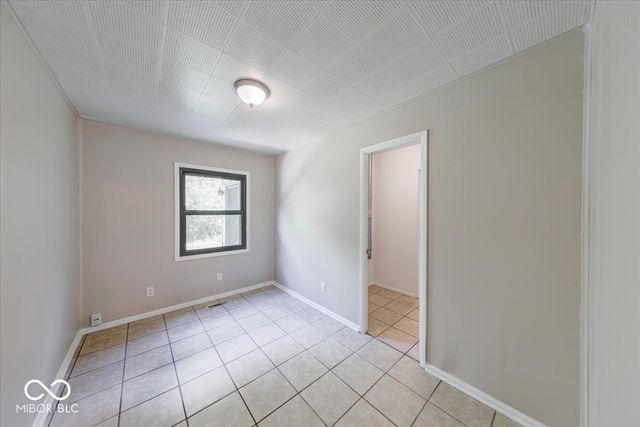 5 Zion Court, Indianapolis, IN 46222