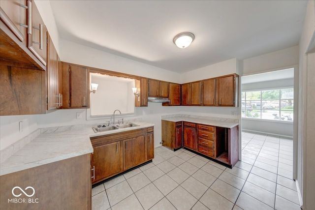 5 Zion Court, Indianapolis, IN 46222