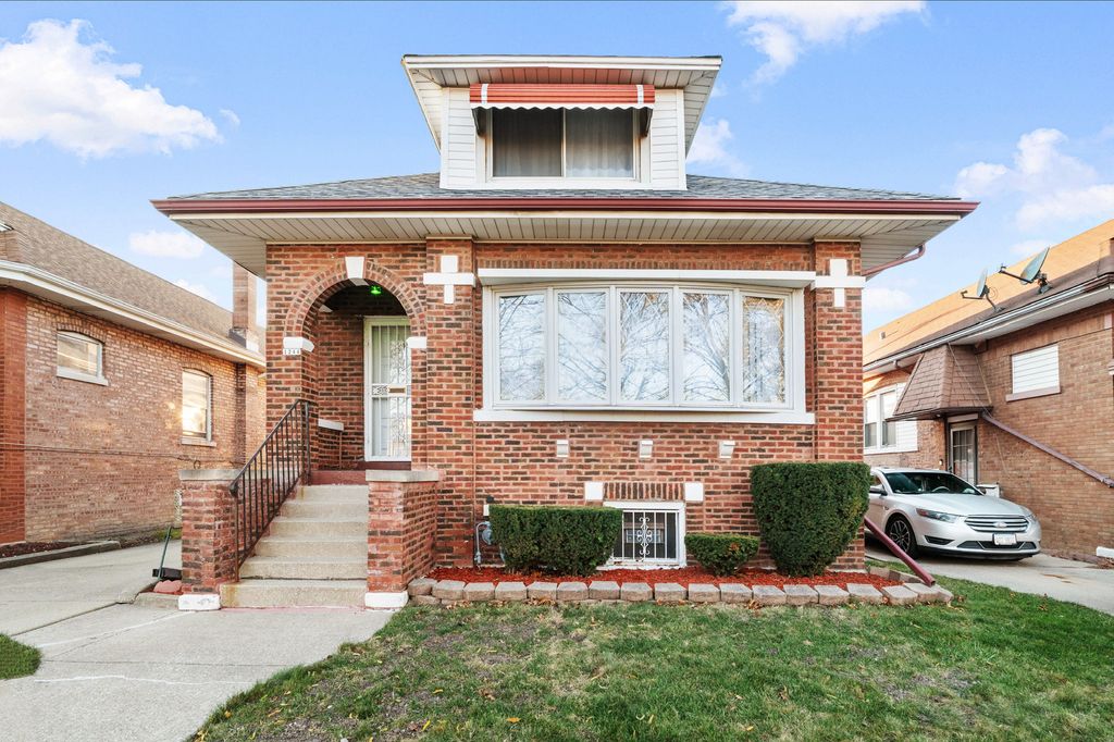 1244 S 14th Avenue, Maywood, IL 60153
