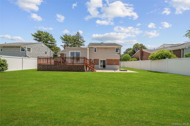 16 Cumberland Road, Jericho, NY 11753