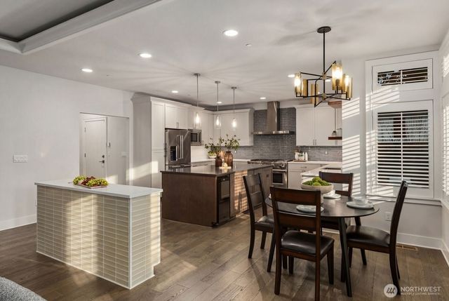 10833 104th Avenue NE, Kirkland, WA 98033