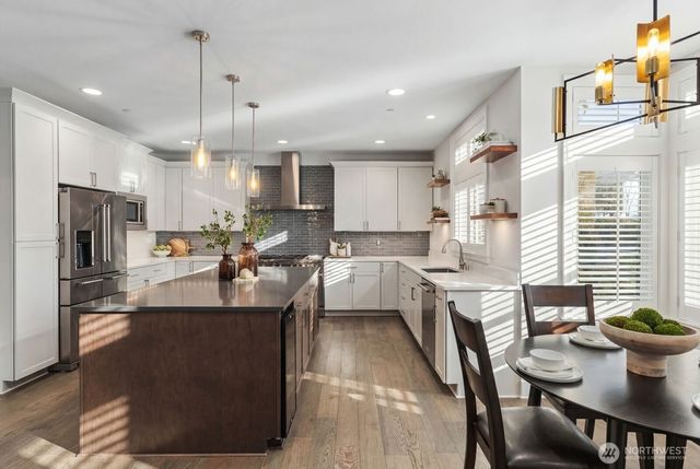 10833 104th Avenue NE, Kirkland, WA 98033