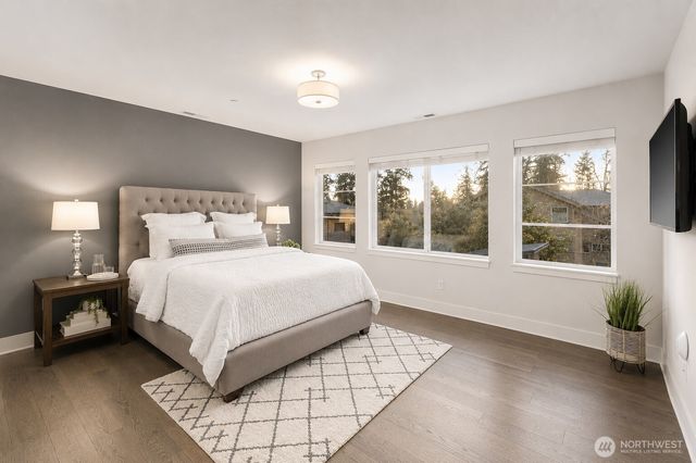 10833 104th Avenue NE, Kirkland, WA 98033