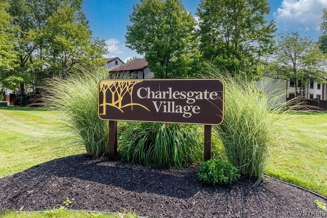 301 Charlesgate Circle, Amherst, NY 14051