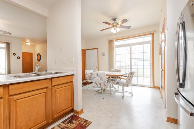 W197N17110 Stonewall DRIVE, Jackson, WI 53037