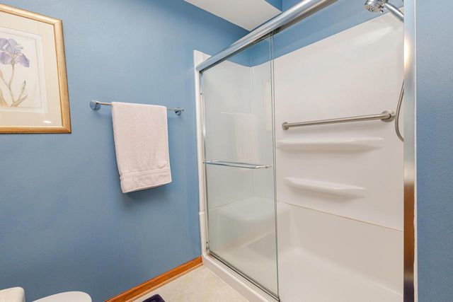 W197N17110 Stonewall DRIVE, Jackson, WI 53037
