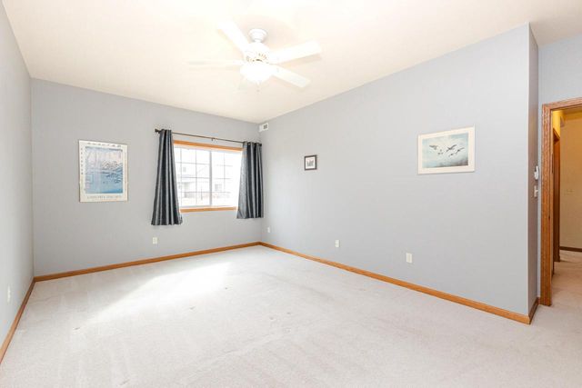 W197N17110 Stonewall DRIVE, Jackson, WI 53037