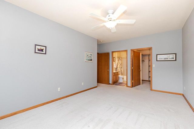 W197N17110 Stonewall DRIVE, Jackson, WI 53037