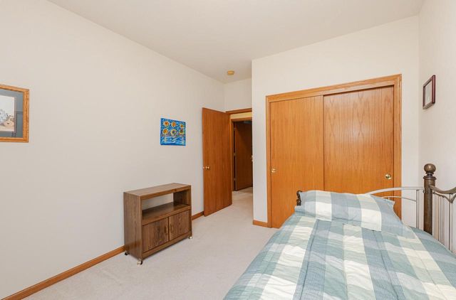 W197N17110 Stonewall DRIVE, Jackson, WI 53037
