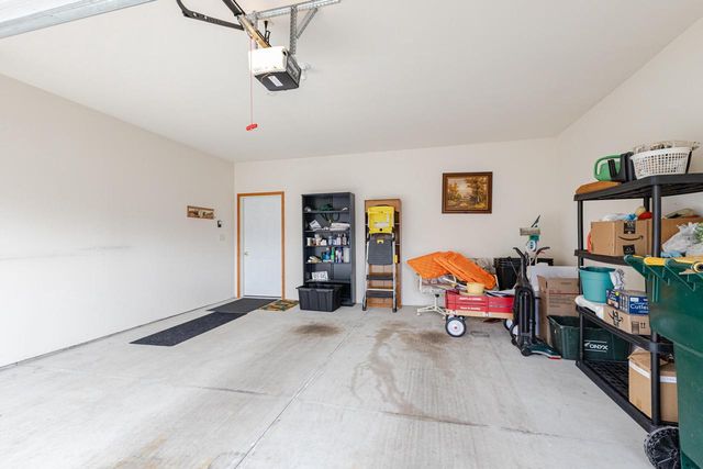W197N17110 Stonewall DRIVE, Jackson, WI 53037