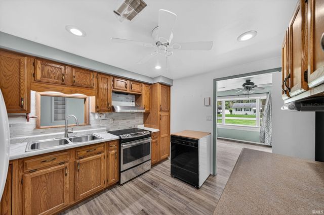 52425 Filbert Road, Granger, IN 46530