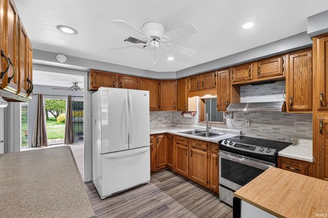 52425 Filbert Road, Granger, IN 46530
