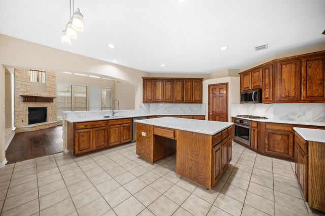 7215 Herboso, Grand Prairie, TX 75054