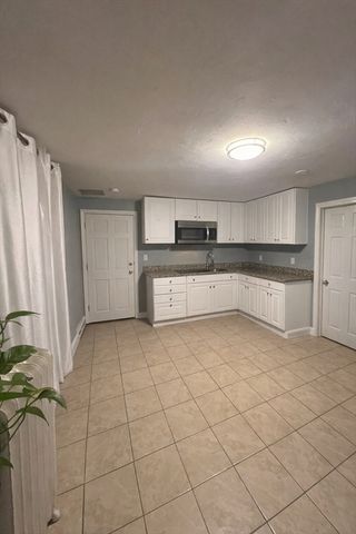 178 Cohasset St 1, Worcester, MA 01604